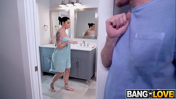 Big Tits Round Asses - Lilith Morningstar