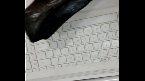 shoejob. tacones y polla  