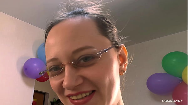 Sweet deepthroat from teen stepsister. Cum on face.  