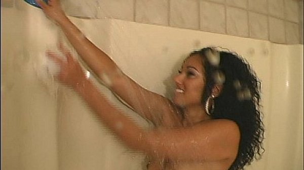 TheShimmyShow - Island Hottie from Trinidad ft. Foxy Roxy