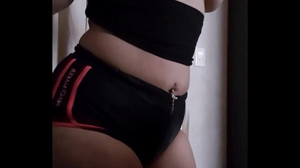 Tetas, baile y m&uacute;sica  