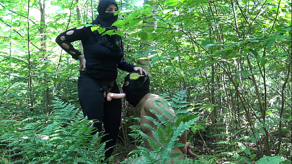 Amateur Arab Turkish Milf Loves To Have Extreme Outdoor Sex With Her Slave  