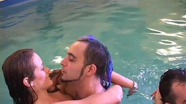 Dudes satisfy nasty whores 