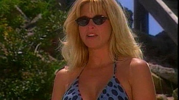 Tara loves outdoor sex