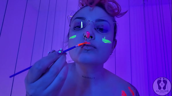 4K STRIPTEASE TWERK AVATAR LIGHT EFFECT RGB BODY PAINTING  