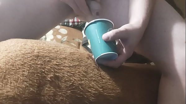 Salut , imi place foarte mult sa ma masturbez si sa imi beau pisatul si sperma ! 