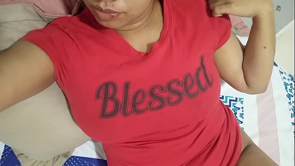 BY GOD!! MY STEP-COUSIN MAKES A HOT SCENE WITH HER WET AND HUMID PUSSY IT EXCITES HER WHEN THEY LOOK AT HER