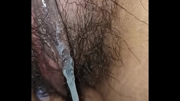 Sacando leche por la vagina