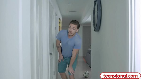 Jamie Marleigh curiousity gets her anal fuck  