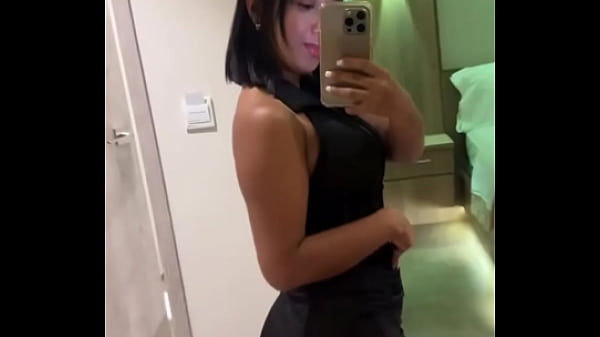 Me invitar&iacute;as a comer ? Si me das rt salgo contigo