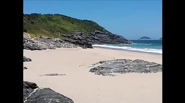 ALGUMA SOLTEIRA OU CASAL AFIM DE CURTIR COMIGO A PRAIA DE NUDISMO EM CABO FRIO?