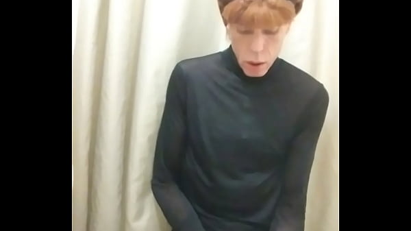 Shemale eats her own cum