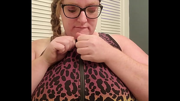 Just an office worker playing with her titties in the restroom for no good reason