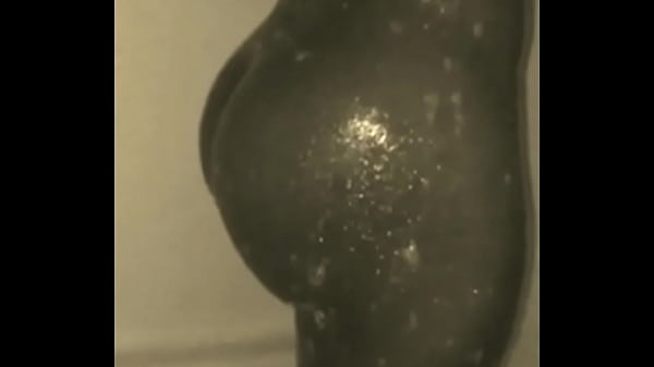 Bubble shower ass thot  