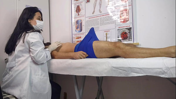 O pau levantou na frente da enfermeira