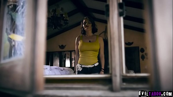 Cheating MILF Krissy Lynn fucks with a young neighbor