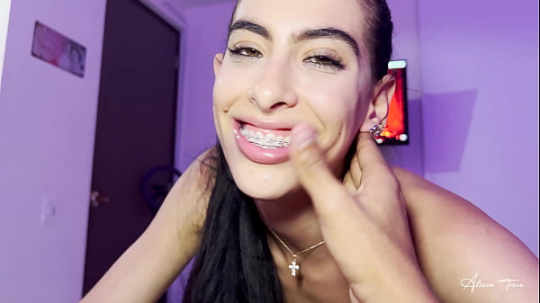 My stepsister sucks me off, I record her and she gets hornier and gives me her asshole.