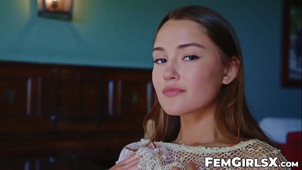 Adorable Sonya Blaze is a real stunner as she relentlessly fingers herself