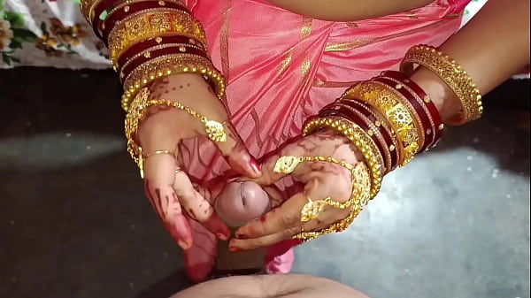 सदर बाजार जा रही थी देवर ने सामान दिलाने के बाहने चोद दिया साफ हिंदी आवाज में