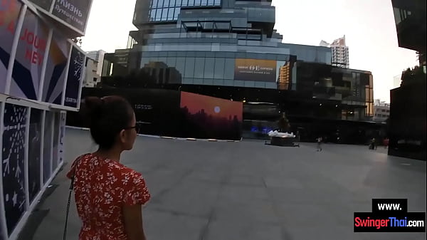 Thai teen girlfriend horny sex after a day out sightseeing