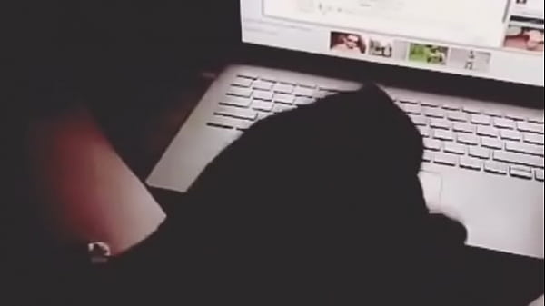 Really big cumshot from a bbc  