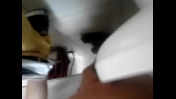 ba&ntilde;os publicos sexo seguro machos gay  