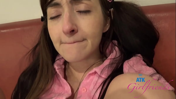 GFE hookup with amateur babe Tifa Quinn in pigtails looking so fine as she gets pussy eaten 