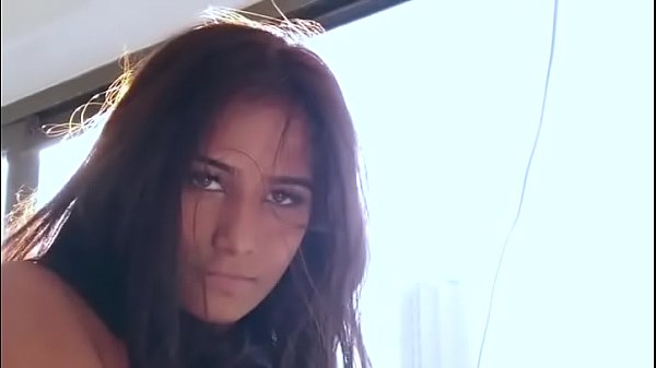 Hot Poonam goes nude for you