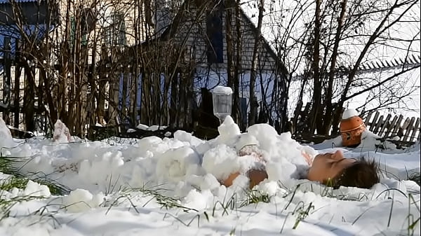 Paul gets covered in Snow 