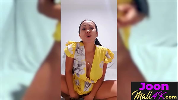 Sexy Thai babe masturbated after hot posing 