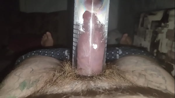 Вот вам мой ЧЛЕН, Я тренирую его вакуумной помпой! Уже сделал  3 сантиметра