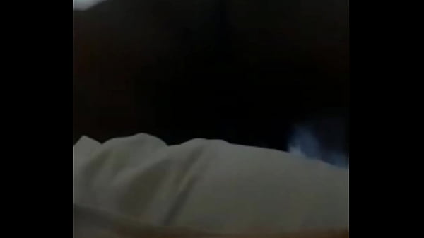 levando marretada de quatro na cama 