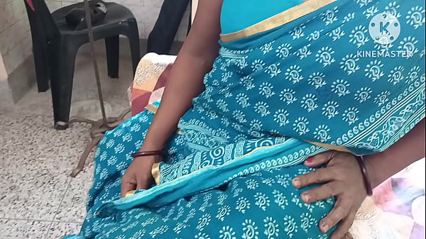 Indian step mom in blue saree openly fucking with young stepson