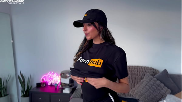 Aaliyah Yasin's try-on haul (SFW version)