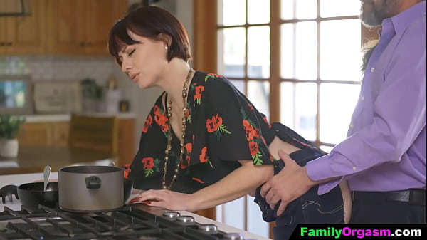 Stepdaddy Crush his step Daughter and Wife while Waiting the Dinner