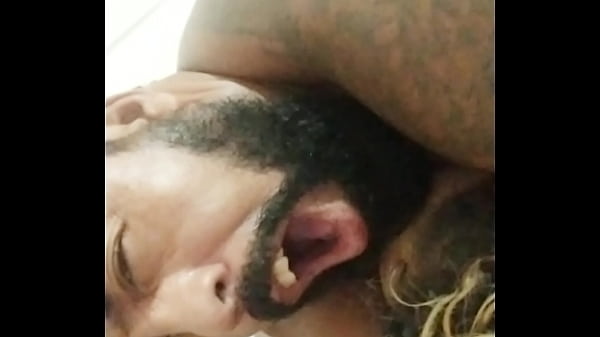 Ninfeta entrando na rola grossa