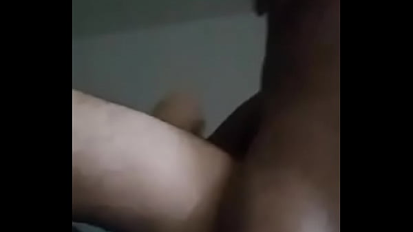 Enchi o cu do branquinho de leite ? 