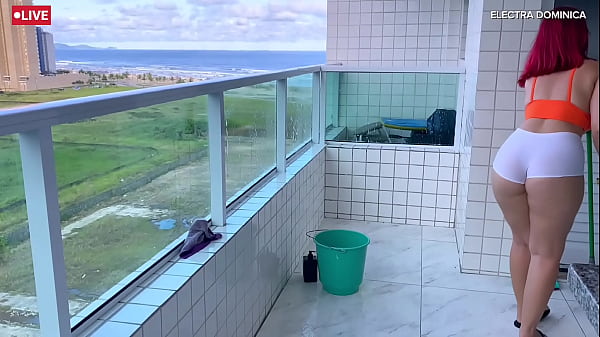 Contratei uma empregada, ganhei uma putaria completa. Essa bunda n&atilde;o d&aacute; pra ignorar 