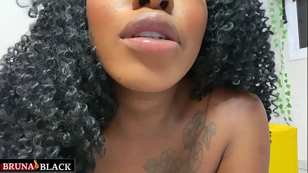 PUNHETA-GUIADA JOI Gr&aacute;vidinha gostosa comandando sua punheta at&eacute; gozar gozar gostoso.