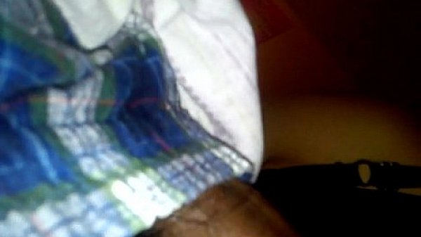 Sharon Mendoza mamando mi pene en su casa