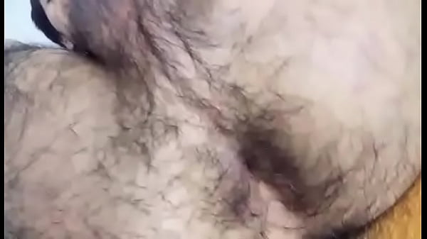 Ttocando mi ano peludo 