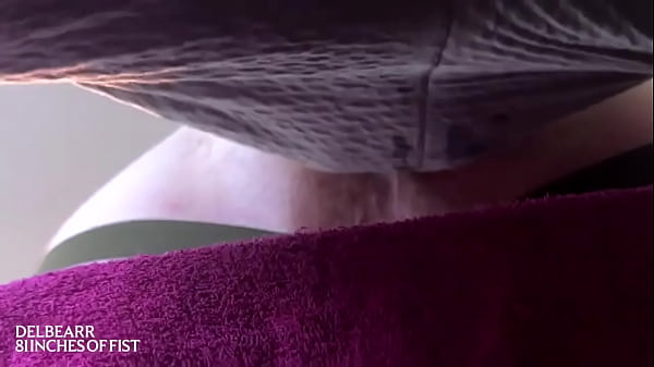 17 minutes of seriously massive toy play with my step bro 81inchesoffist up now only on JFF 