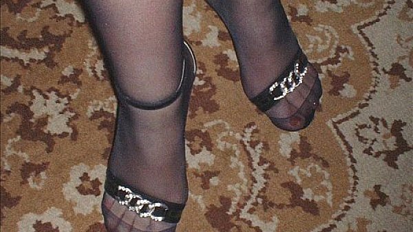 Crossdresser in pantyhose 