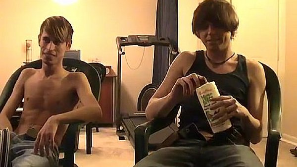 Gay jocks Jared is nervous about his first time draining off on