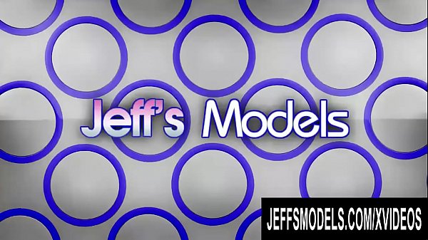 Plumper Desi Dae Gets Licked and Dicked  