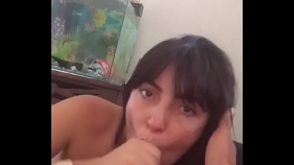 Engolindo o pauz&atilde;o inteiro.  