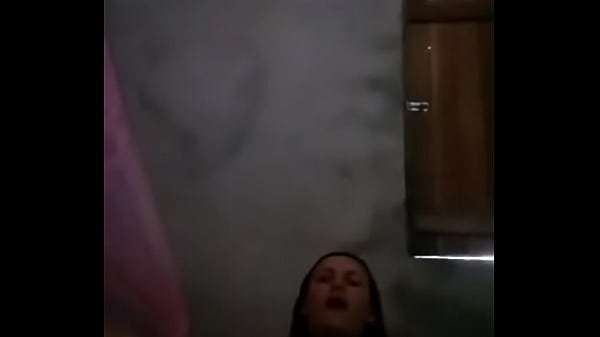 peitinho se masturbando