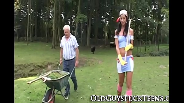 Teen sucks old senior