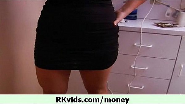 I fuck a hottie for money 21