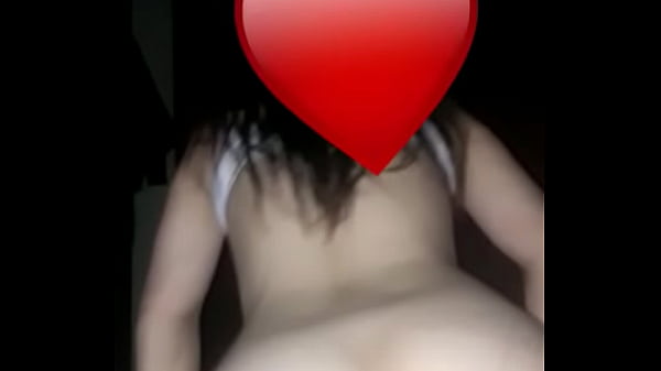 Novinha tem v&iacute;deo vazado